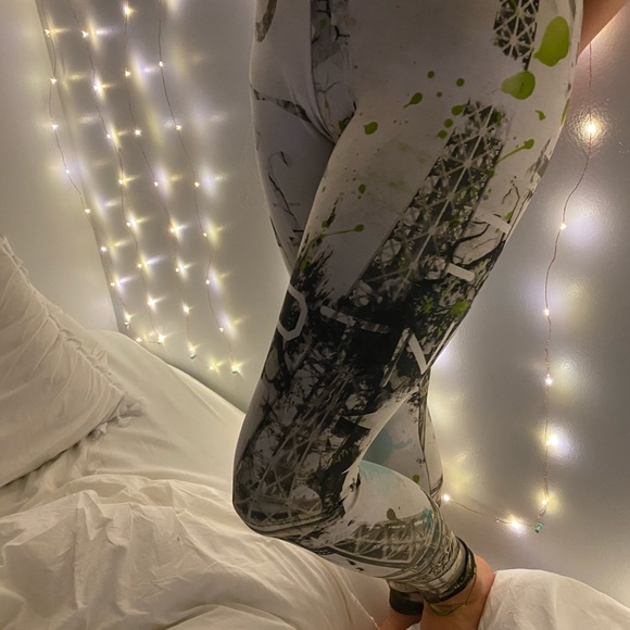 SUGAR LULU PARIS ADDITION CROP & LEGGINGS - Picture 6 of 12